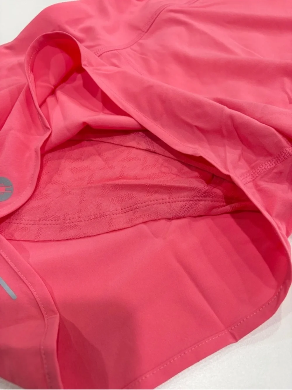 SmartWool Women's XL Active Lined Shorts Built-In Briefs Guava Pink NWT